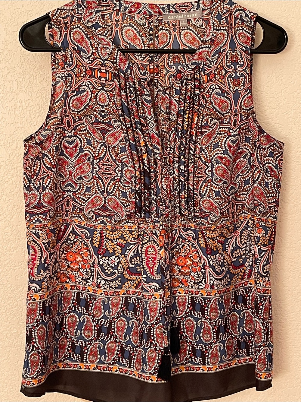 Daniel Rainn Navy and Red Paisley Pintuck Sleeveless Top